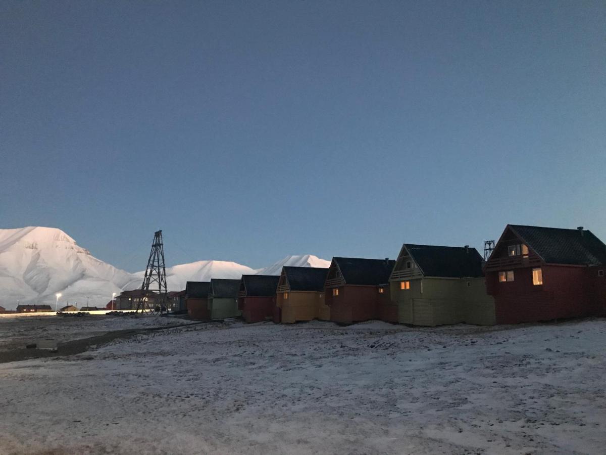 Haugen Pensjonat Svalbard Longyearbyen Exterior foto