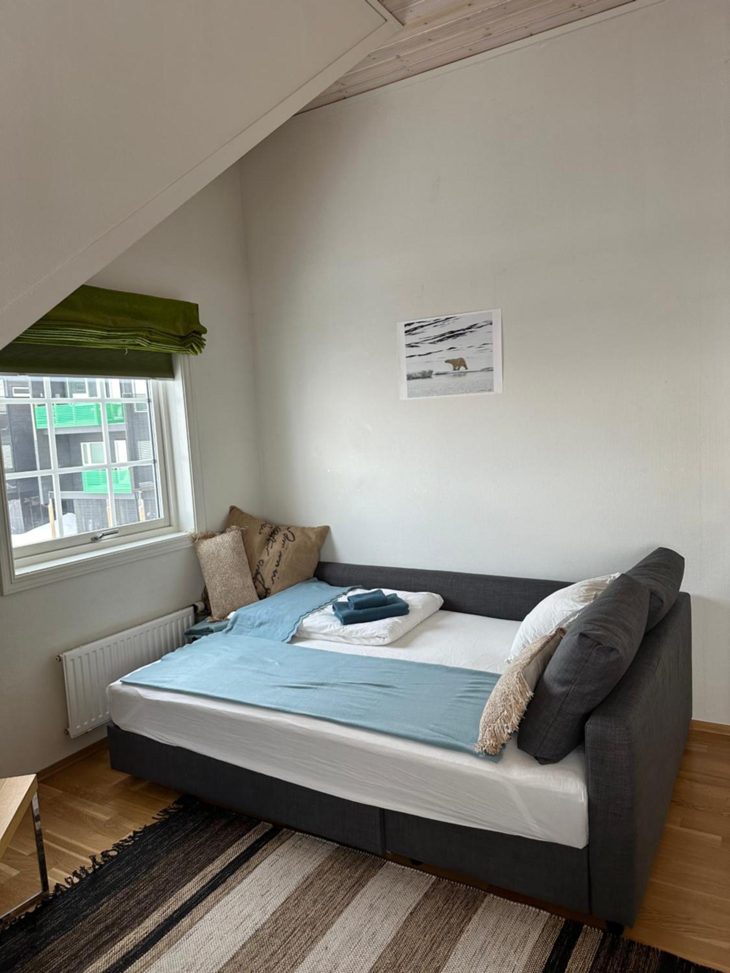 Haugen Pensjonat Svalbard Longyearbyen Zimmer foto